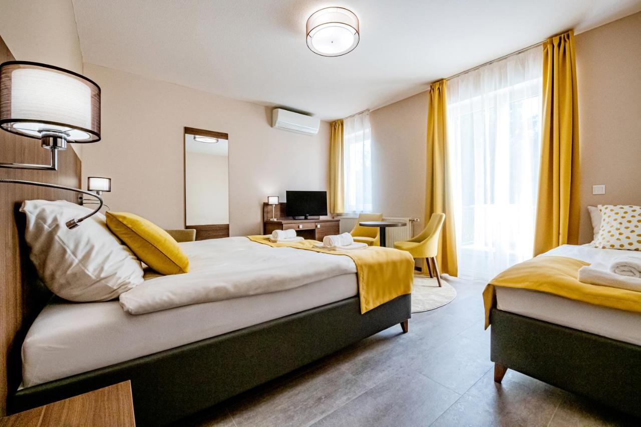 Furdo Hotel*** Zalakaros Luaran gambar